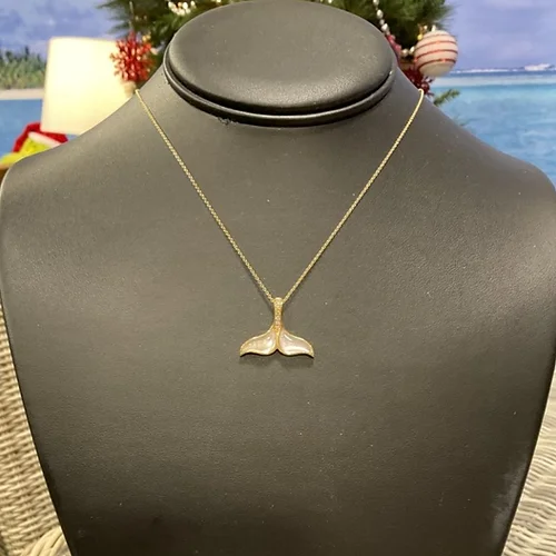 Lily & Co. voted "America's Coolest" Jewelry store necklace 